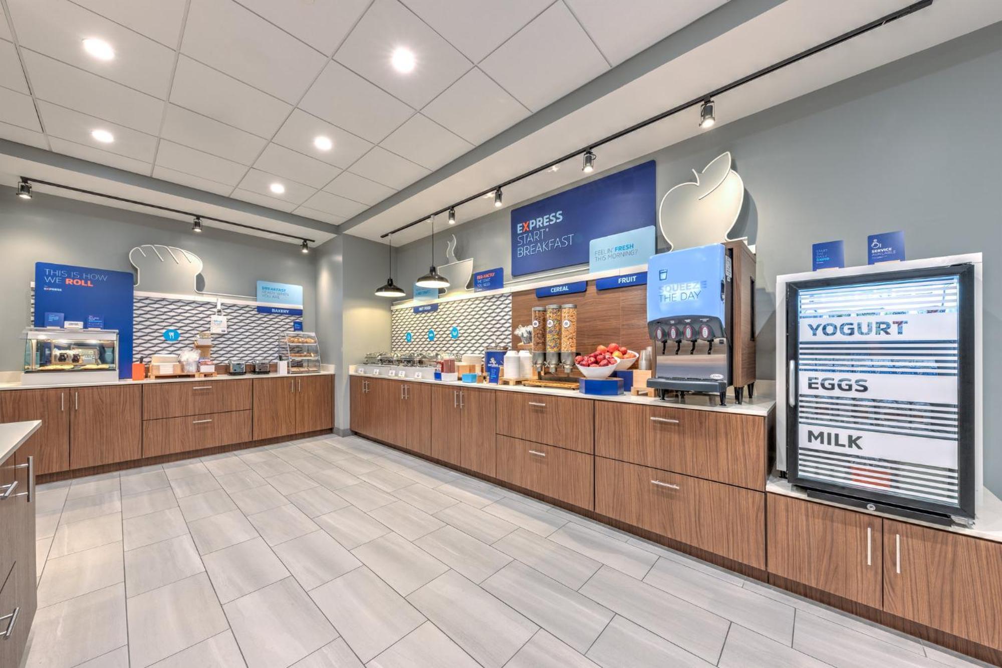 Holiday Inn Express & Suites Austin Airport East By Ihg Exterior foto